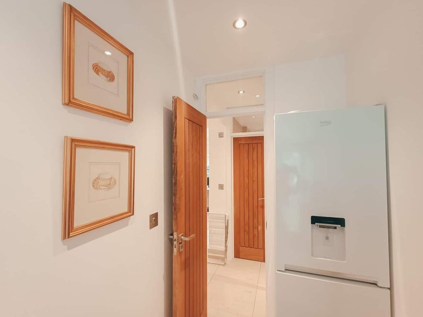 Strawberry Hill The Sandy Studio Flat In Petersham מראה חיצוני תמונה