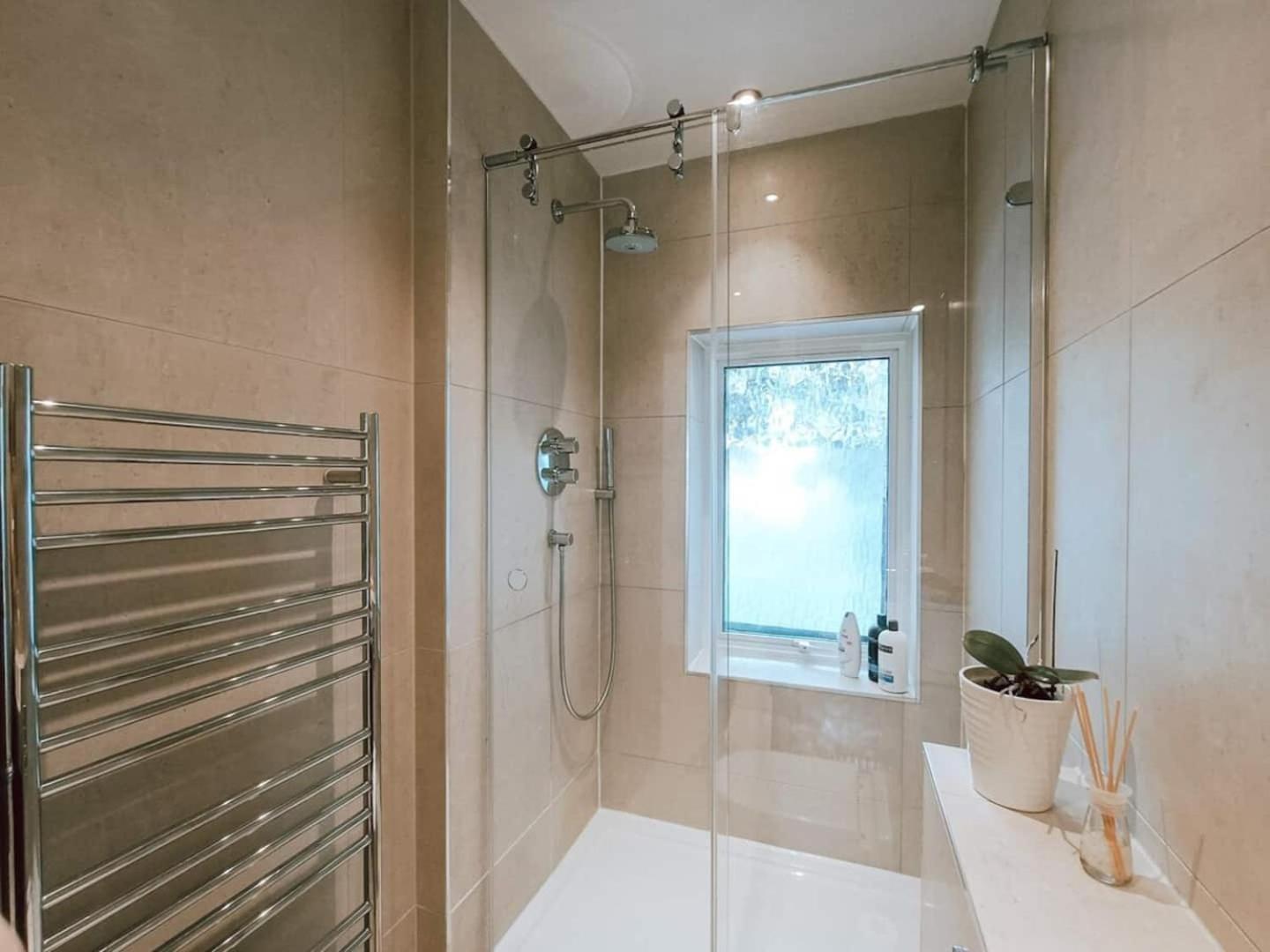 Strawberry Hill The Sandy Studio Flat In Petersham מראה חיצוני תמונה